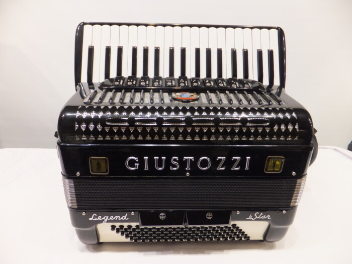 Giustozzi, 4/5, $4195.00